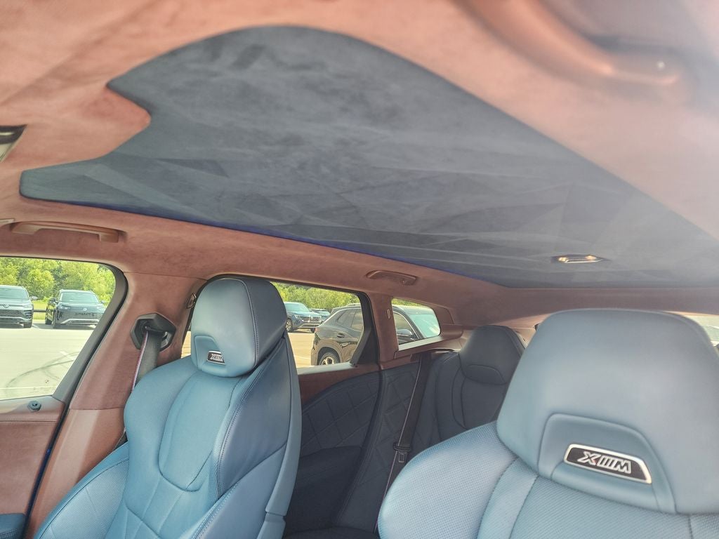 2023 BMW XM Base