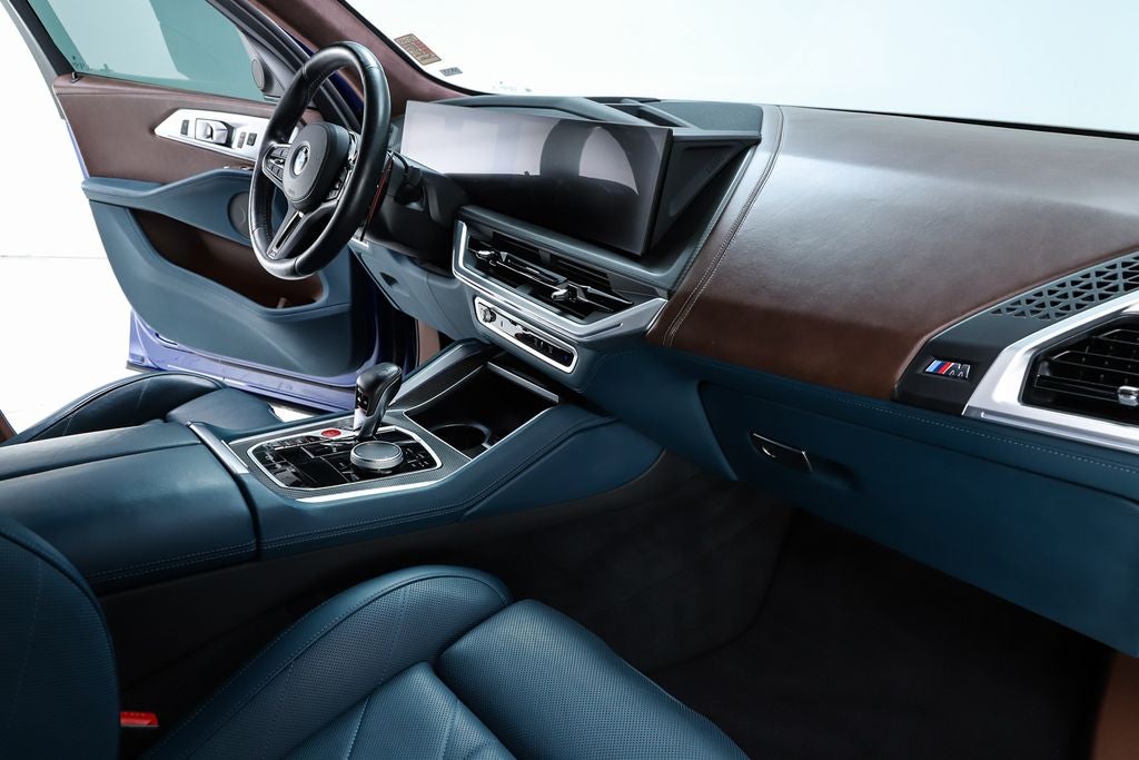 2023 BMW XM Base