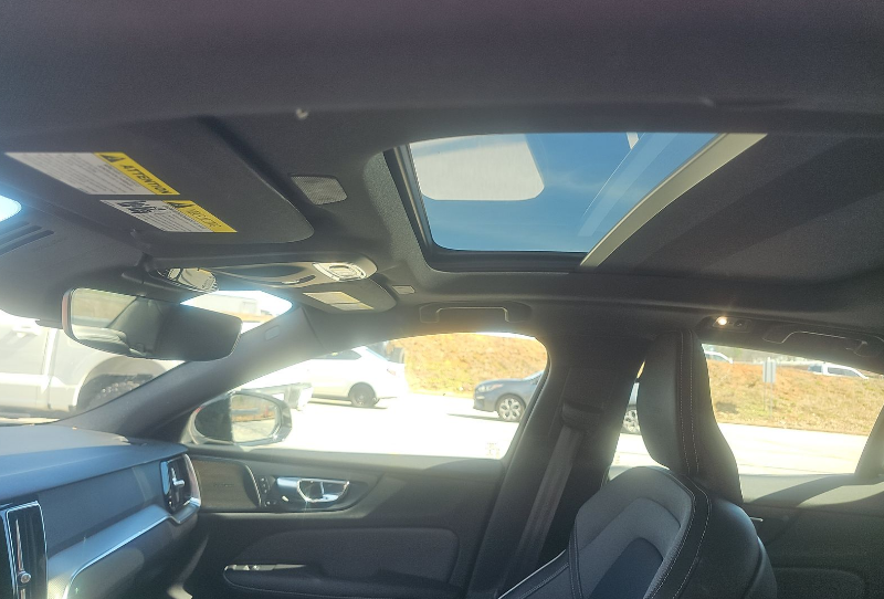 2019 Volvo S60 T5 R-Design