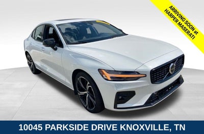 2024 Volvo S60 B5 Core Dark Theme