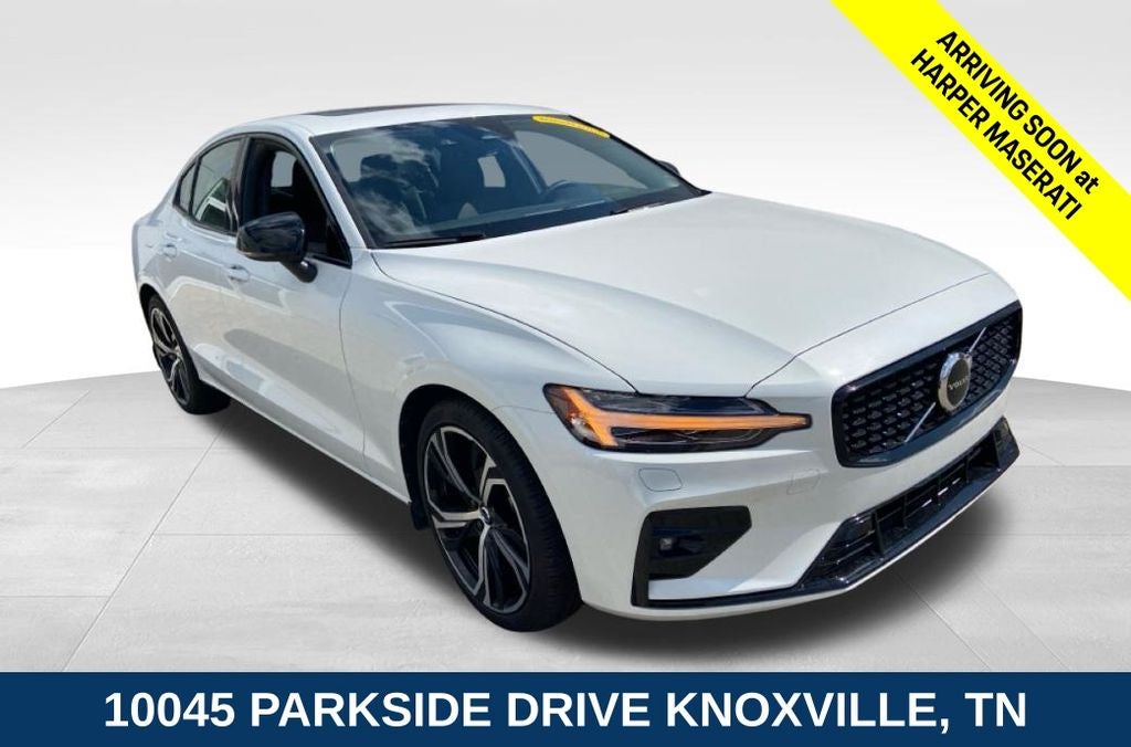 2024 Volvo S60 B5 Core Dark Theme