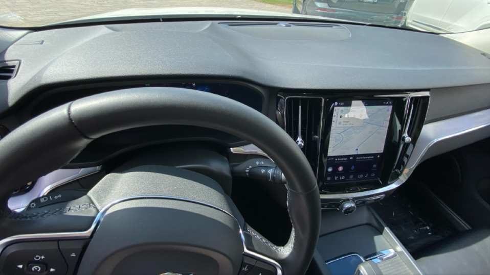 2024 Volvo S60 B5 Core Dark Theme