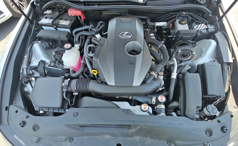 2025 Lexus IS 300