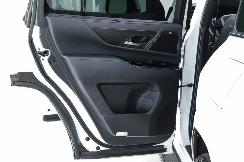 2023 Lexus LX 600 Luxury