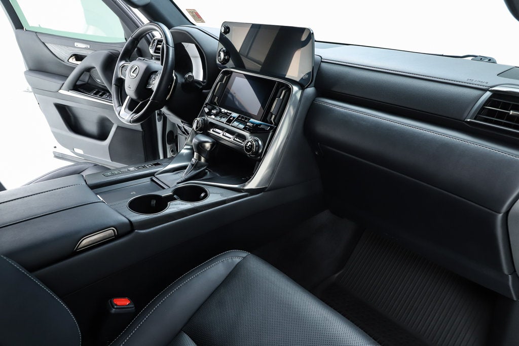 2023 Lexus LX 600 Luxury