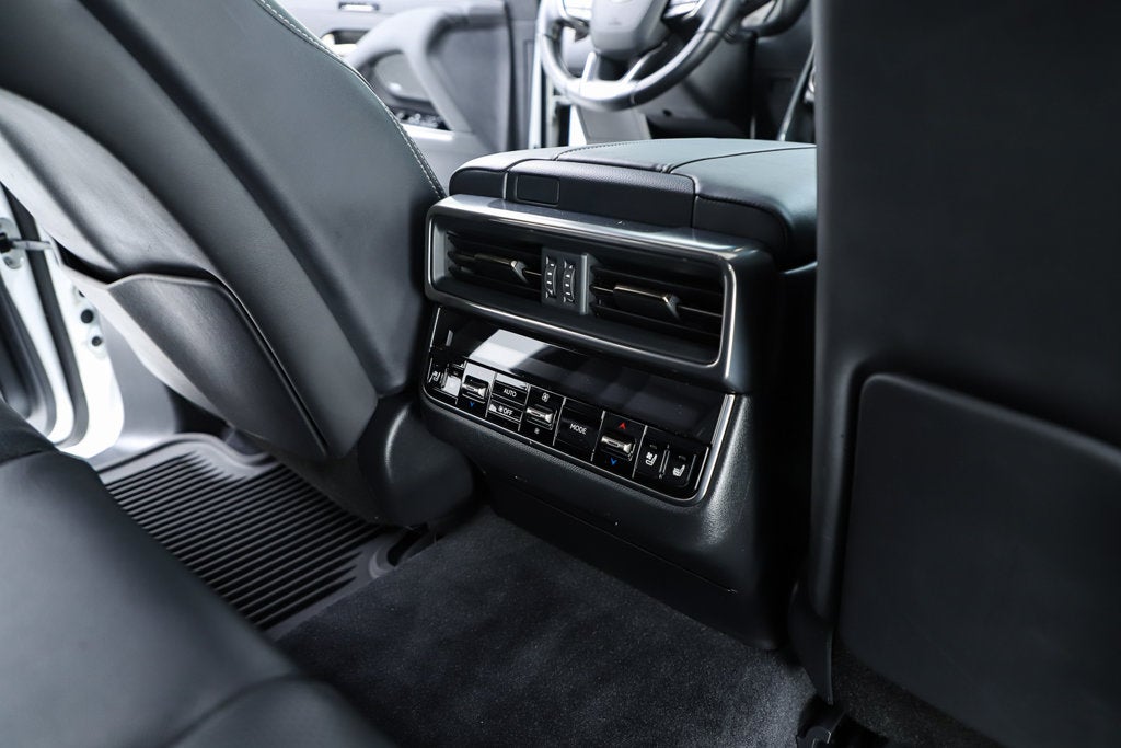 2023 Lexus LX 600 Luxury