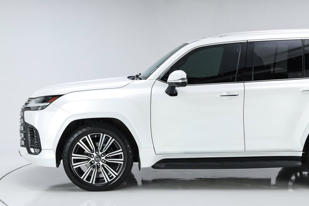 2023 Lexus LX 600 Luxury