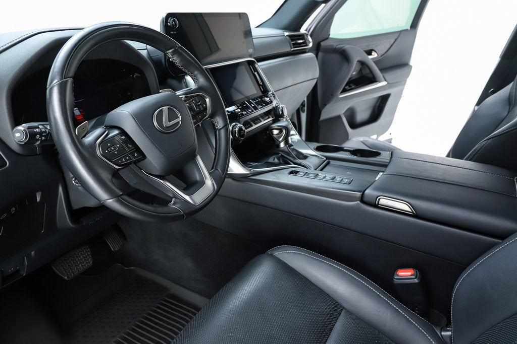 2023 Lexus LX 600 Luxury