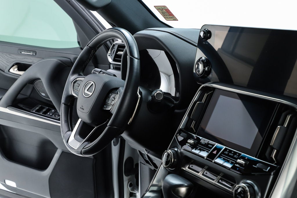 2023 Lexus LX 600 Luxury