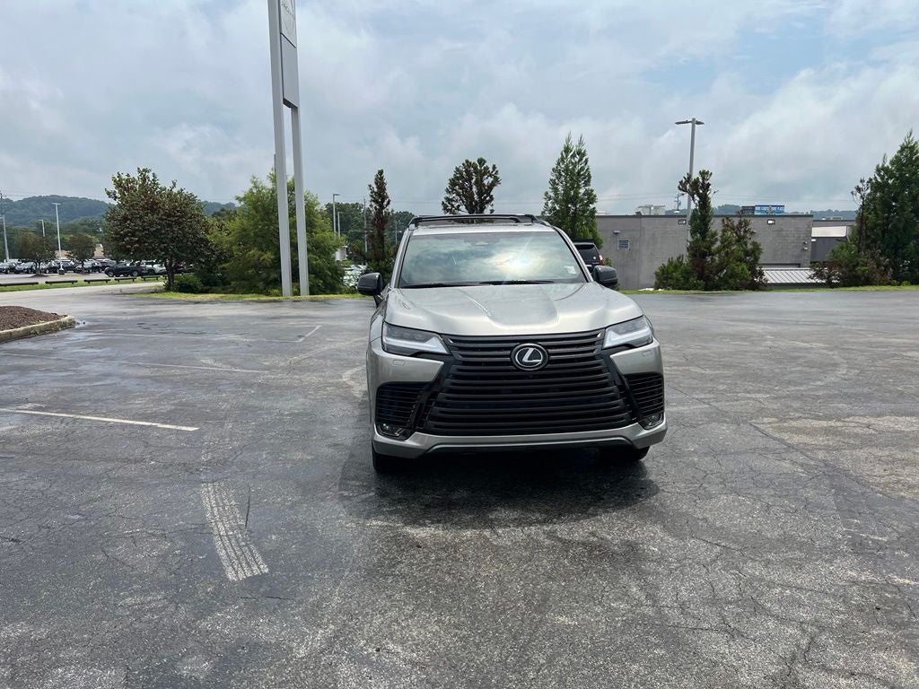 2025 Lexus LX 700h Luxury