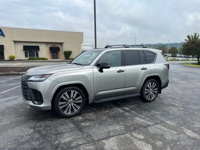 2025 Lexus LX 700h Luxury
