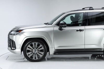 2025 Lexus LX 700h Luxury