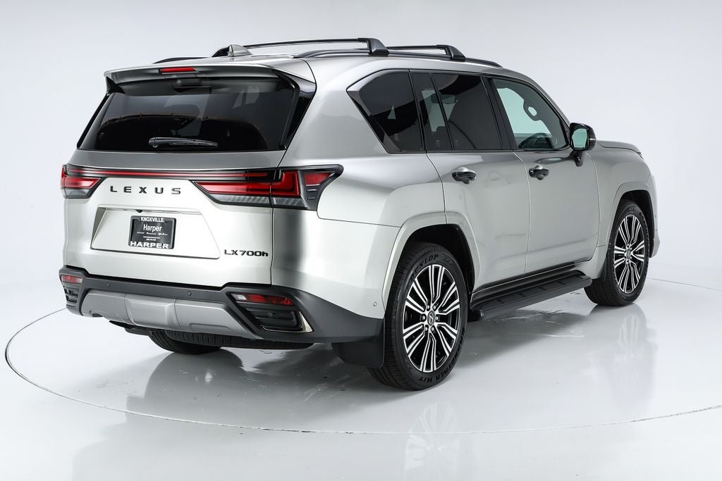 2025 Lexus LX 700h Luxury