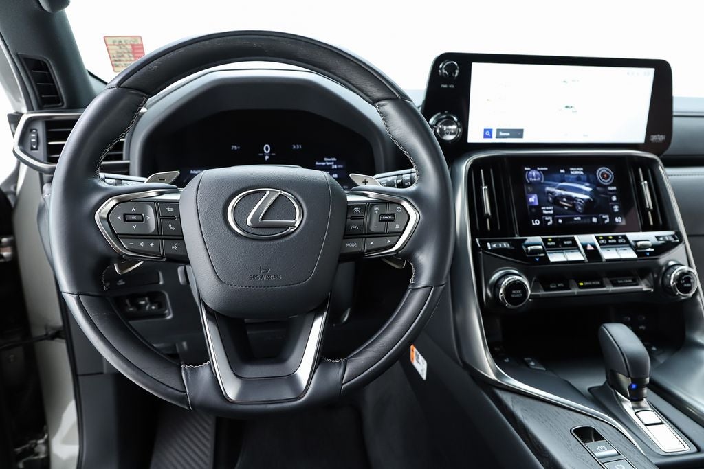 2025 Lexus LX 700h Luxury