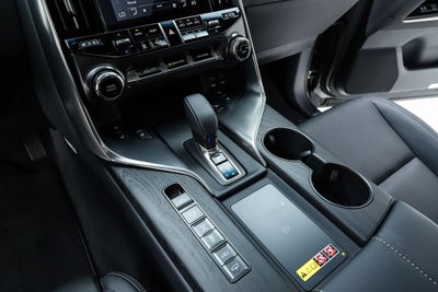 2025 Lexus LX 700h Luxury