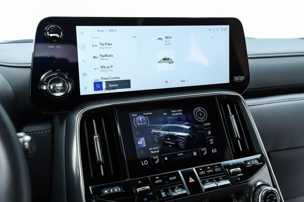 2025 Lexus LX 700h Luxury