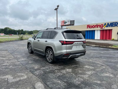 2025 Lexus LX 700h Luxury