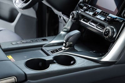2025 Lexus LX 700h Luxury