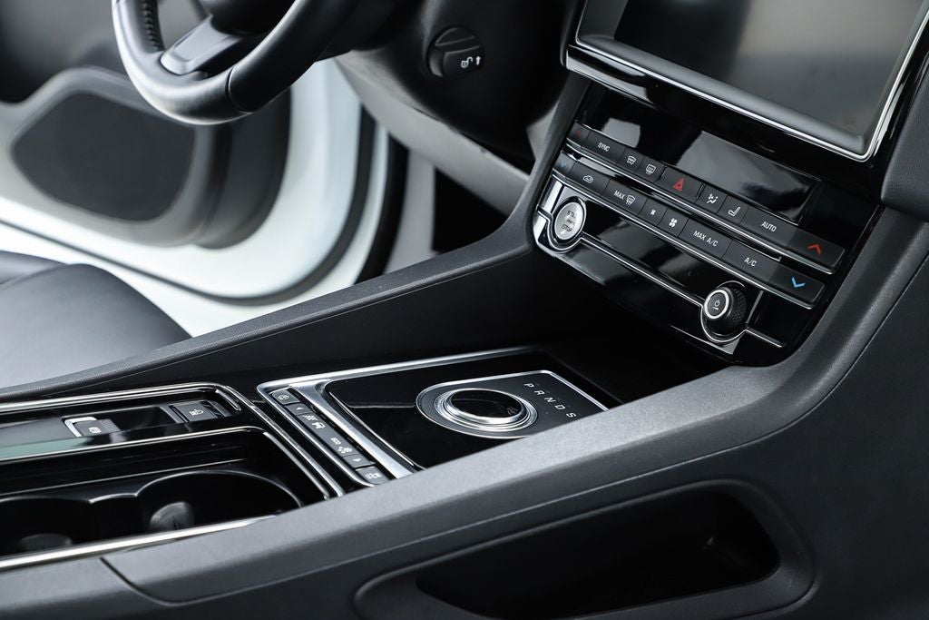 2020 Jaguar F-PACE 25t Premium