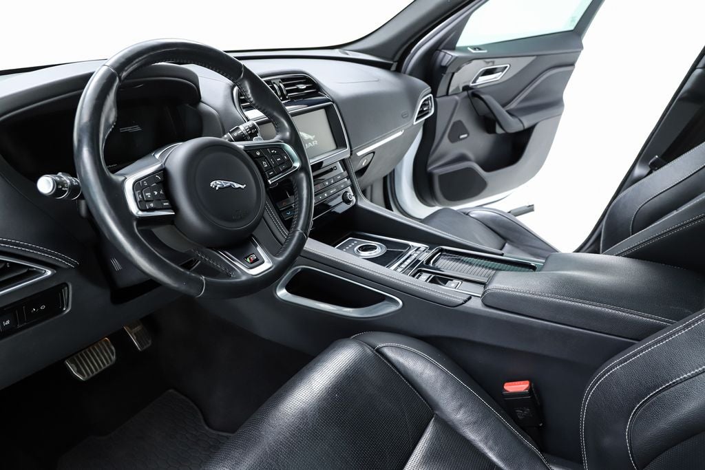 2018 Jaguar F-PACE S