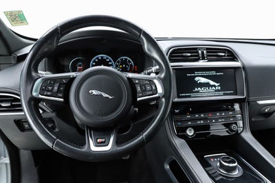2018 Jaguar F-PACE S