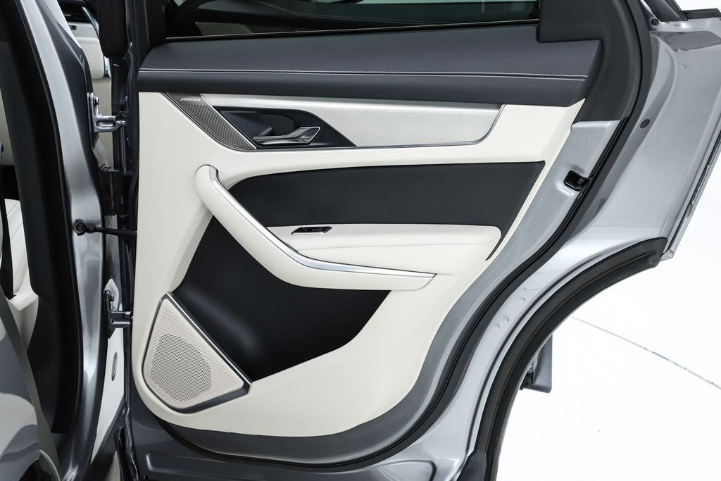 2025 Jaguar F-PACE P250 R-Dynamic S