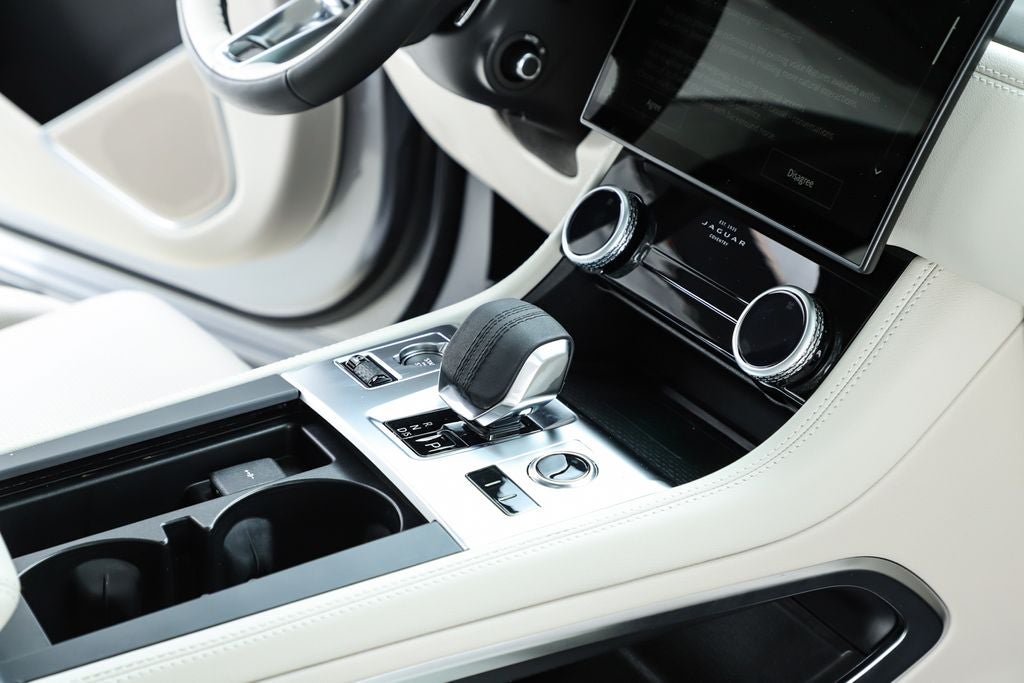 2025 Jaguar F-PACE P250 R-Dynamic S