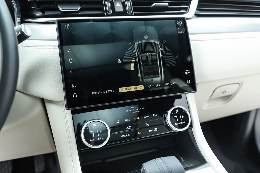 2025 Jaguar F-PACE P250 R-Dynamic S