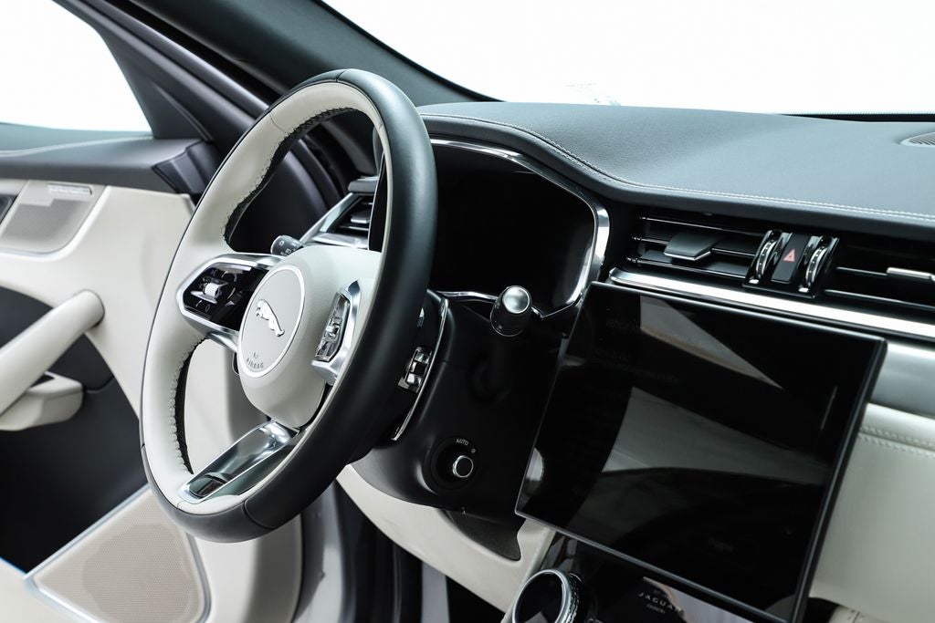 2025 Jaguar F-PACE P250 R-Dynamic S