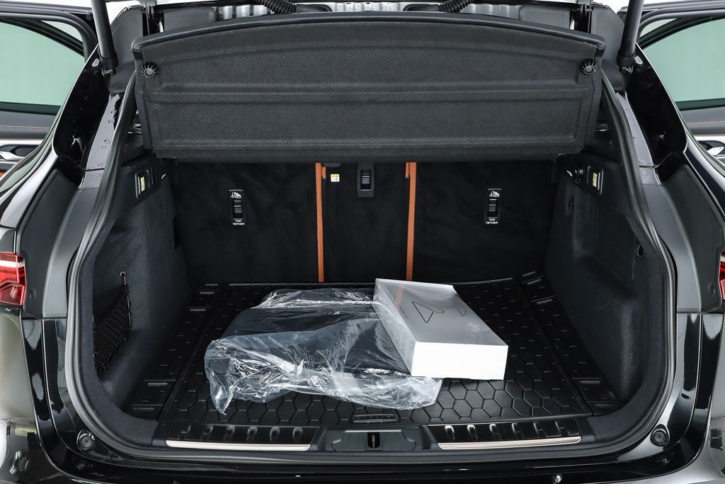 2026 Jaguar F-PACE P250 R-Dynamic S