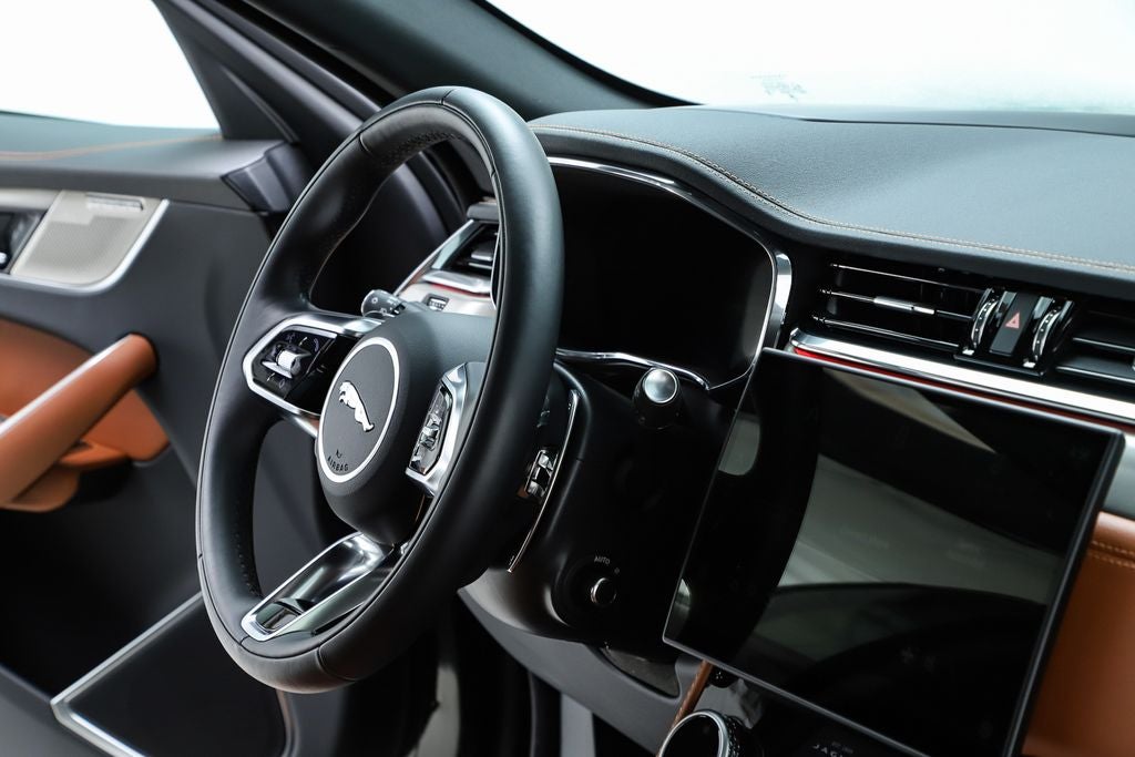 2026 Jaguar F-PACE P250 R-Dynamic S