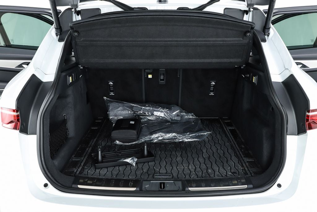 2026 Jaguar F-PACE P250 R-Dynamic S