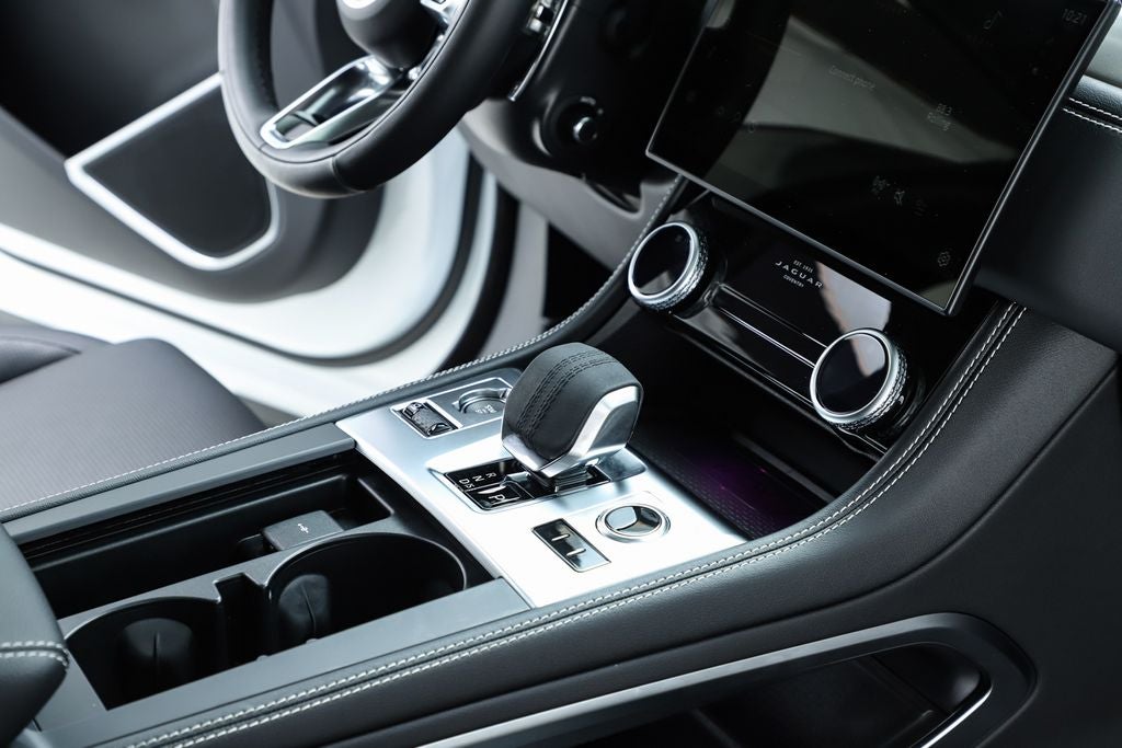 2026 Jaguar F-PACE P250 R-Dynamic S