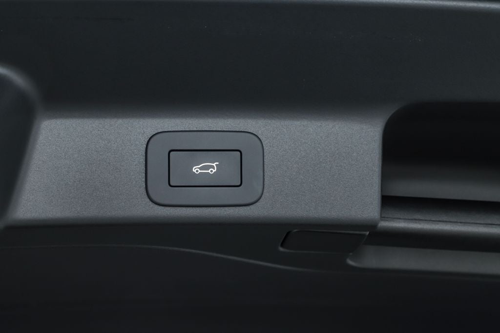 2026 Jaguar F-PACE P250 R-Dynamic S