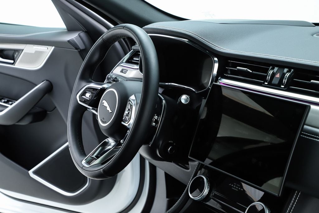 2026 Jaguar F-PACE P250 R-Dynamic S