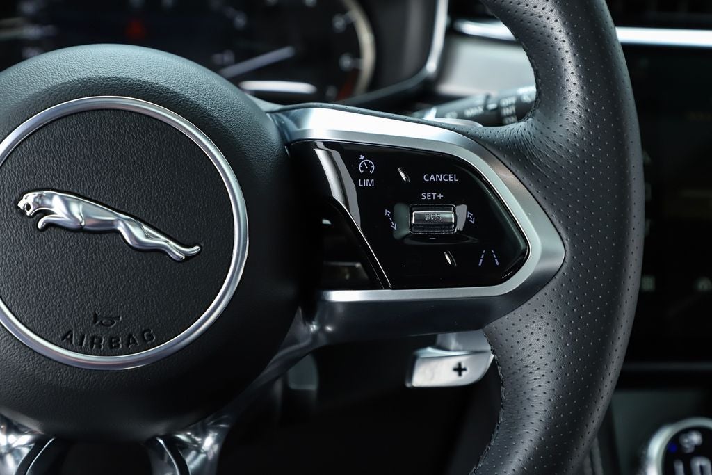 2023 Jaguar F-PACE P400 R-Dynamic S