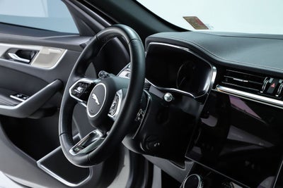 2023 Jaguar F-PACE P400 R-Dynamic S