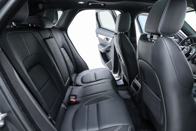 2023 Jaguar F-PACE P400 R-Dynamic S