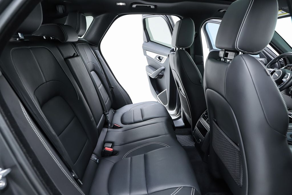 2023 Jaguar F-PACE P400 R-Dynamic S