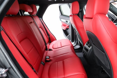 2026 Jaguar F-PACE P400 R-Dynamic S