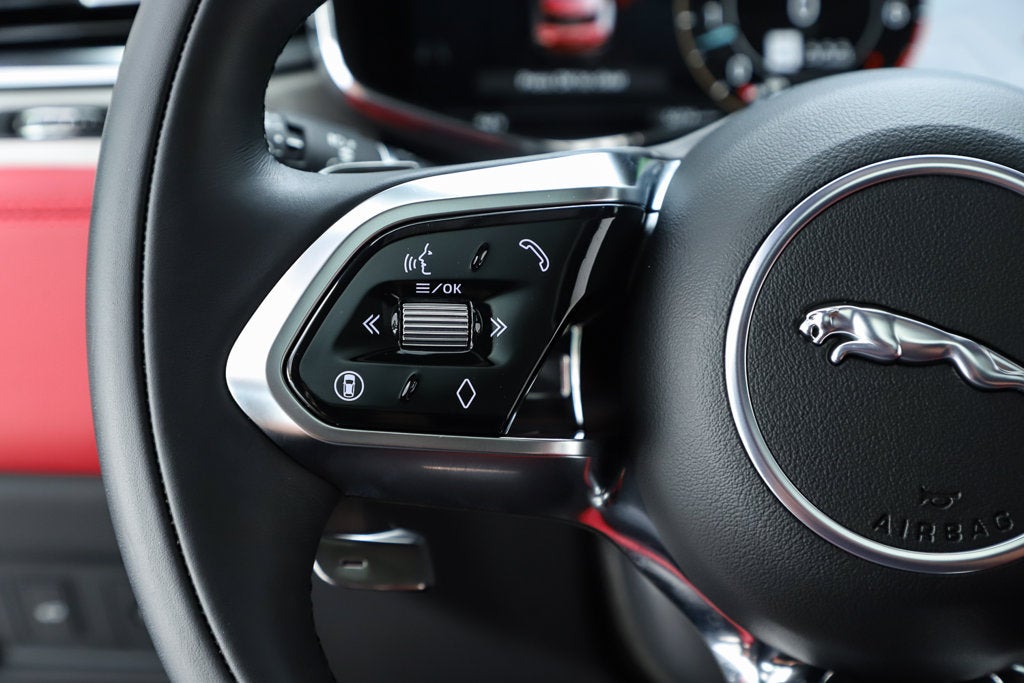 2026 Jaguar F-PACE P400 R-Dynamic S