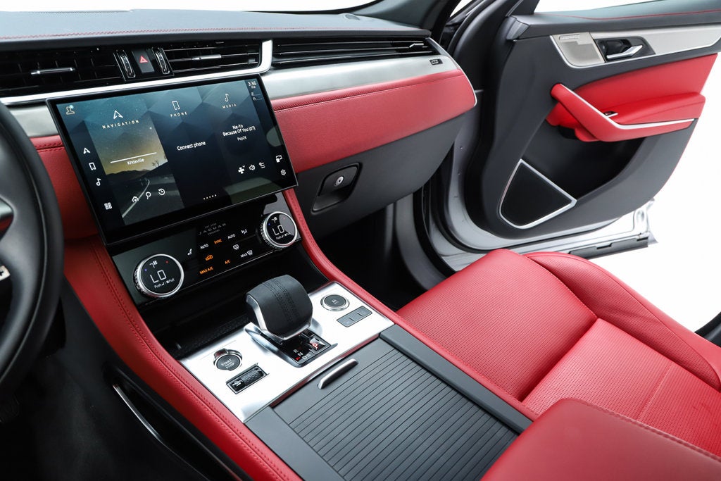2026 Jaguar F-PACE P400 R-Dynamic S
