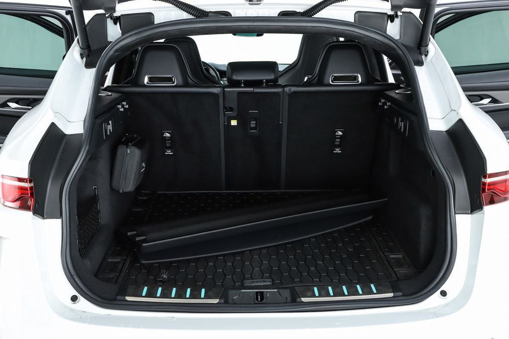 2022 Jaguar F-PACE SVR