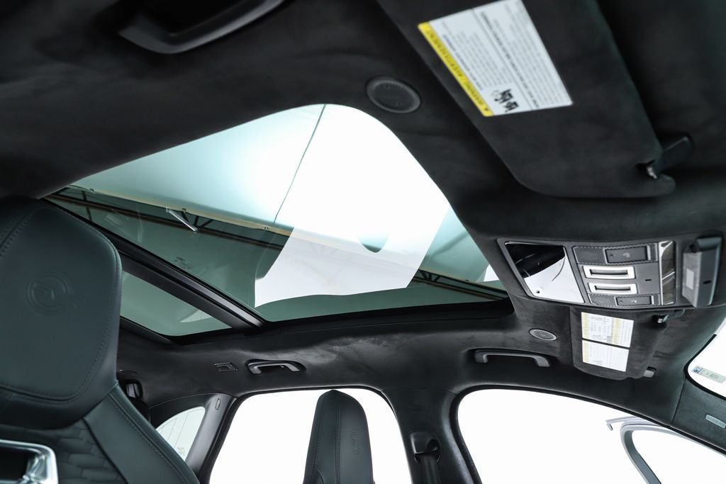 2022 Jaguar F-PACE SVR