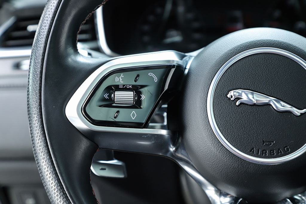 2022 Jaguar F-PACE SVR