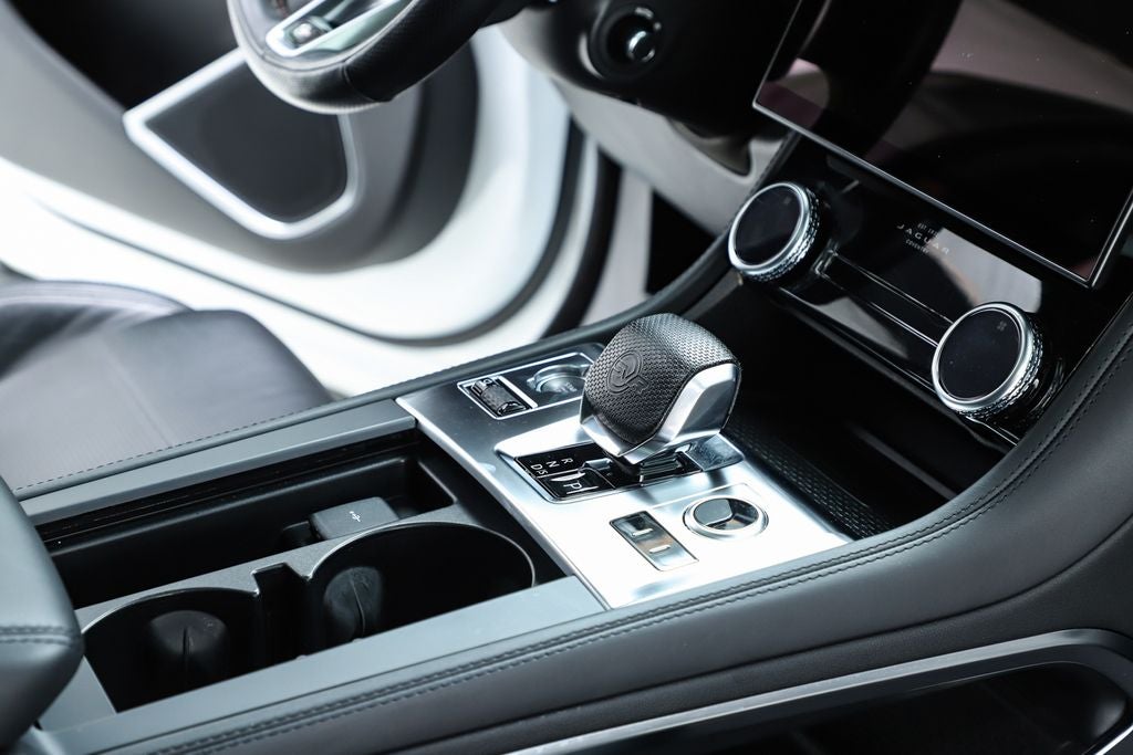 2022 Jaguar F-PACE SVR