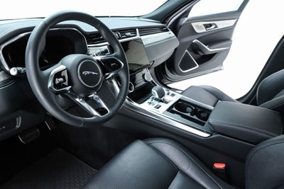 2024 Jaguar XF R-Dynamic SE