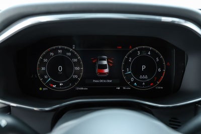 2024 Jaguar XF R-Dynamic SE