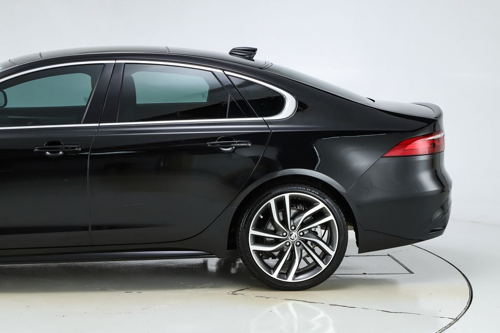 2024 Jaguar XF R-Dynamic SE