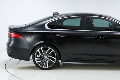 2024 Jaguar XF R-Dynamic SE